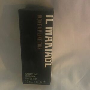 IL MAKIAGE Woke Up Like This Foundation - Black